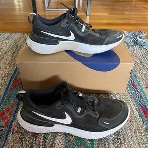 NIKE React Miler - Running Shoes - Size 10.5 - Black
